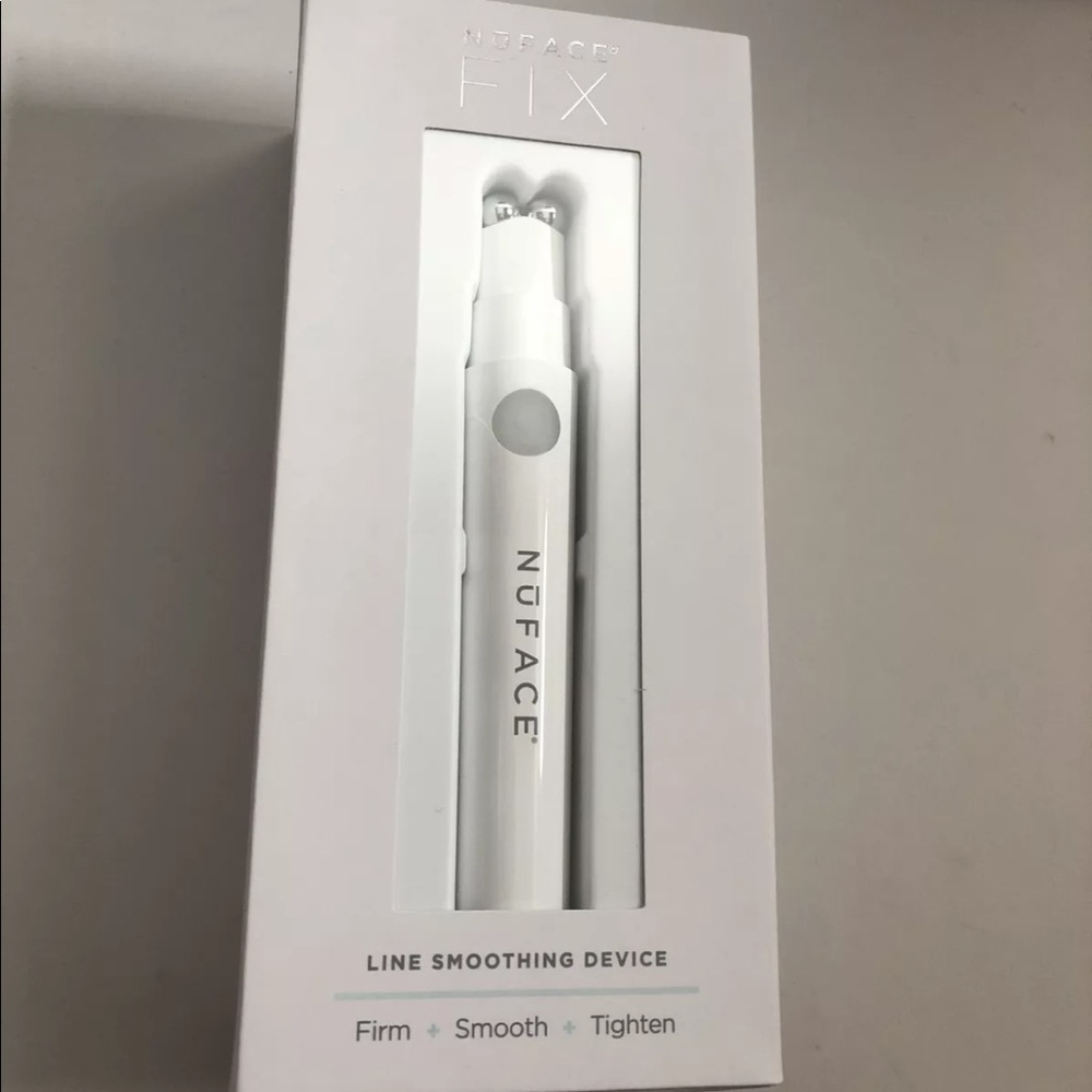 BNIB NuFACE Fix - Line Smoothing Device Sealed